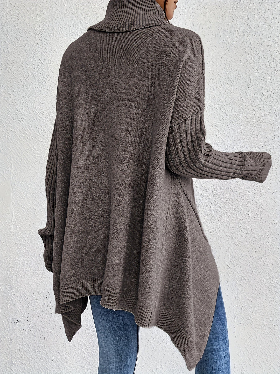 THALIORA – OVERSIZED TURTLENECK SWEATER