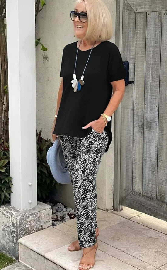 AVALISSE – RELAXED FIT HOLIDAY OUTFIT SET