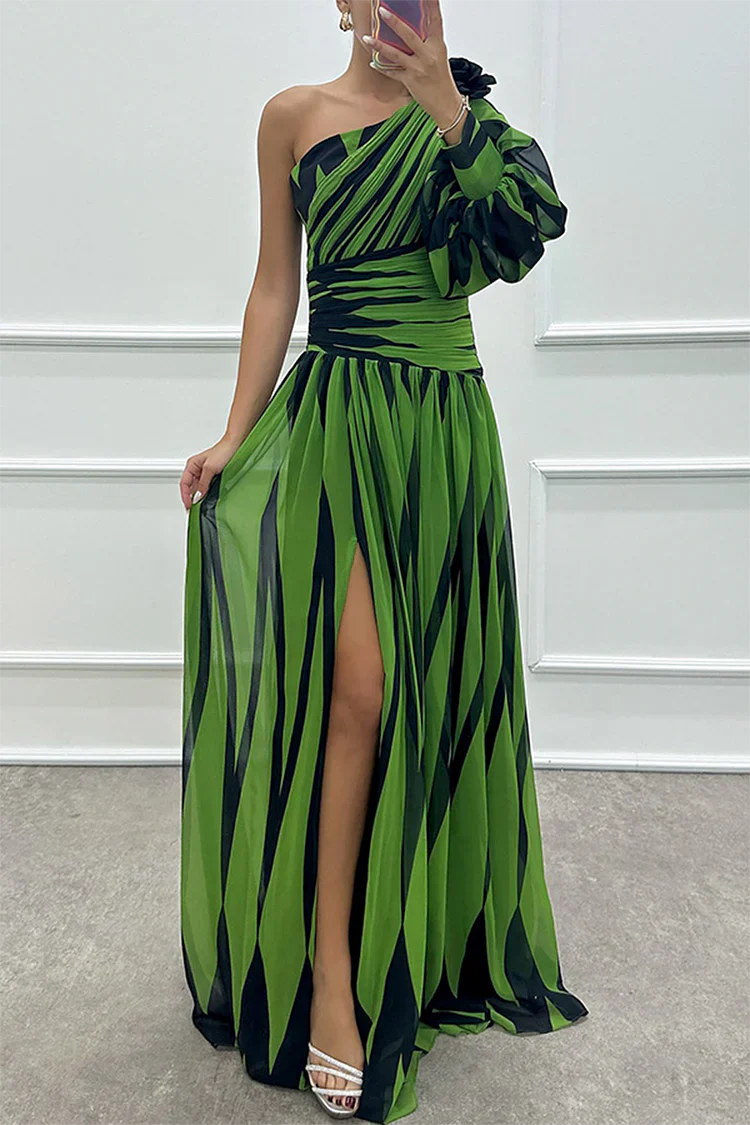 Stella - Elegant Striped One-Shoulder Maxi Dress