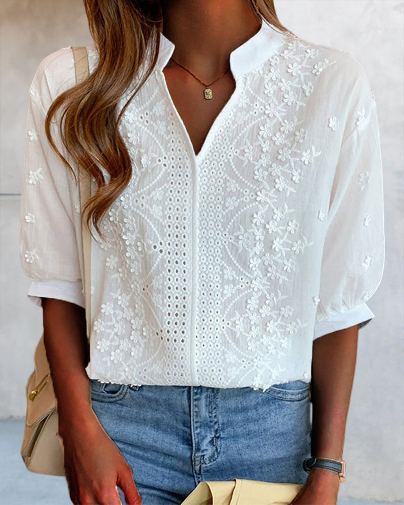 EMBERLY – PUFF SLEEVES LACE BLOUSE