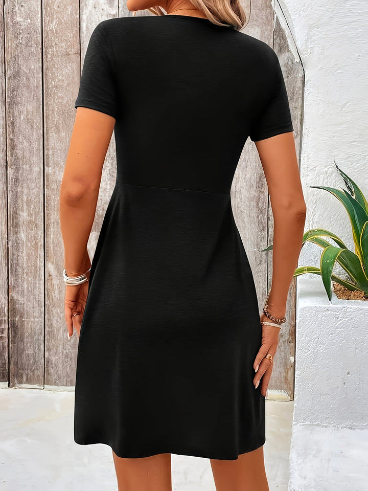 Feliz - Chic Twist Front V-Neck Dress