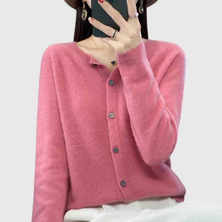 Sarah - Comfortable Cardigan