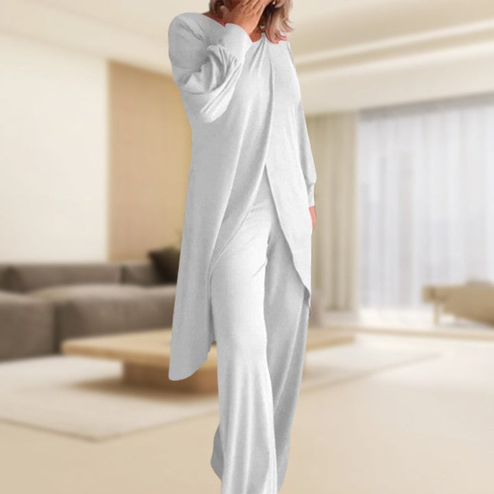 CALYRA – ULTRA-SOFT TOP & PANTS SET FOR MAXIMUM COMFORT